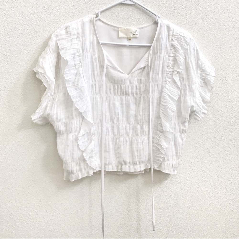 J. O. A. White Ruffle Short Sleeve blouse